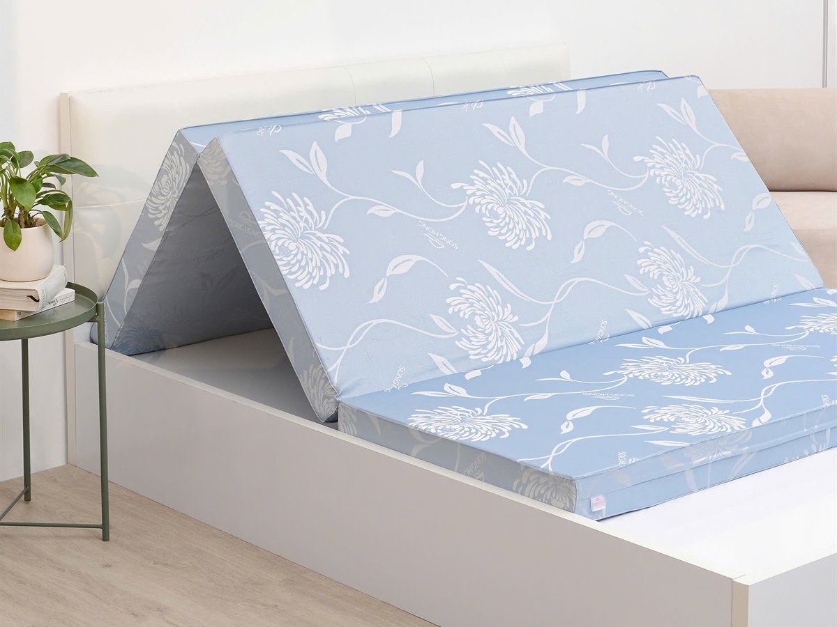 Đệm gấm Sông Hồng màu xanh dương pastel mã SH_DG21 008, hoa cúc trắng